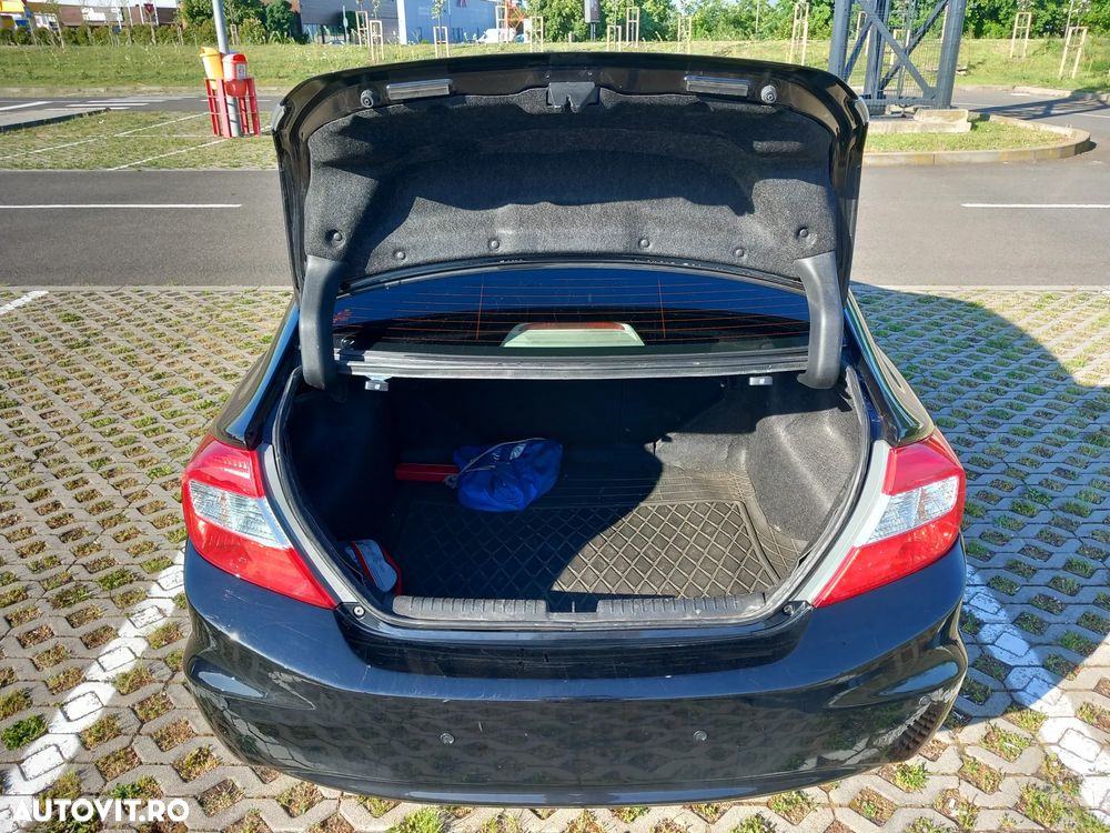 Honda Civic 1.8 MT ES - 5