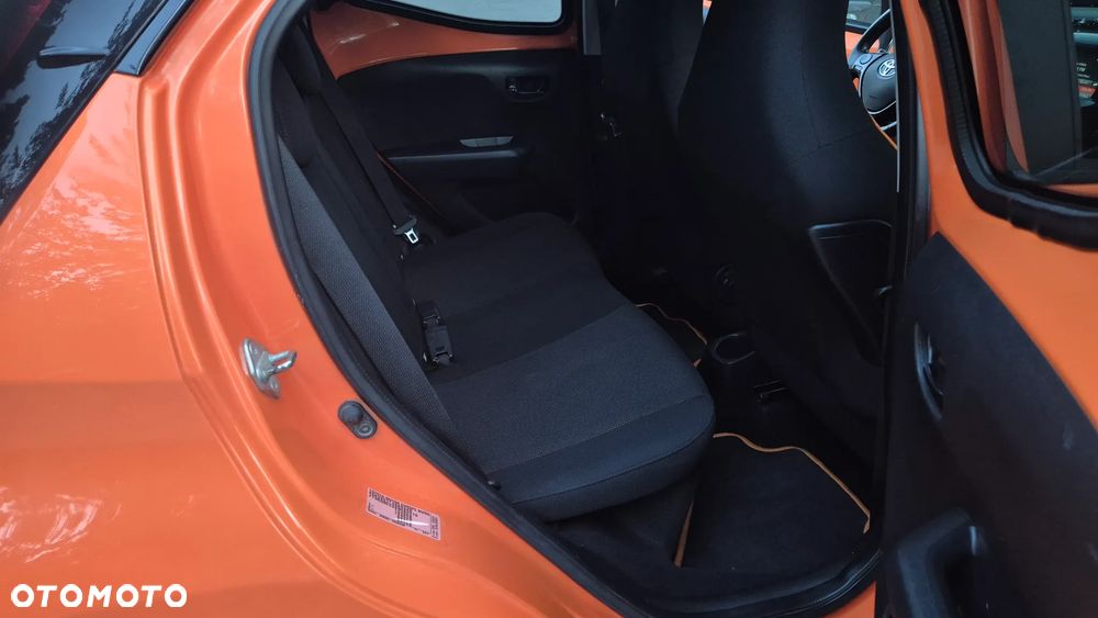 Toyota Aygo 1.0 VVT-i Color Edition - 17