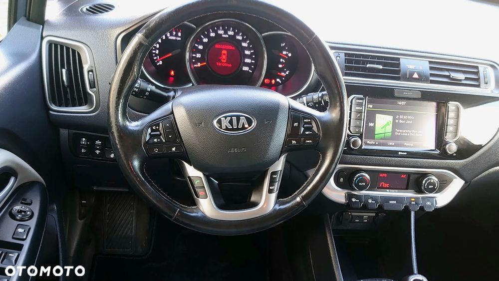 Kia Rio 1.4 Business Line - 36