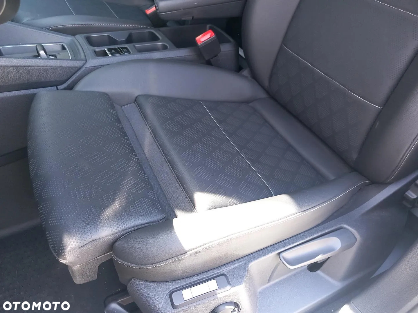 Ford Transit Connect - 12
