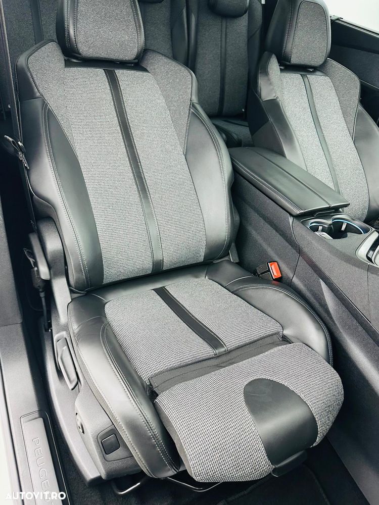 Peugeot 5008 PureTech 130 Stop & Start Allure Business-Paket - 25