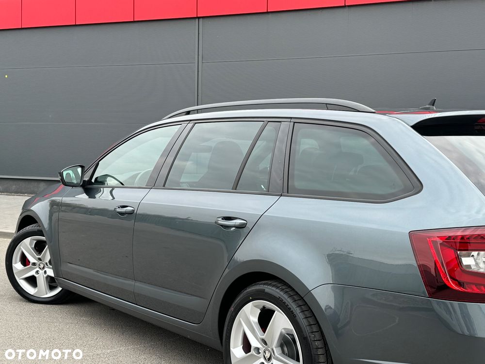 Skoda Octavia 2.0 TDI SCR RS DSG - 15