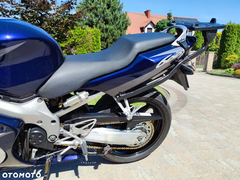 Honda CBR - 6