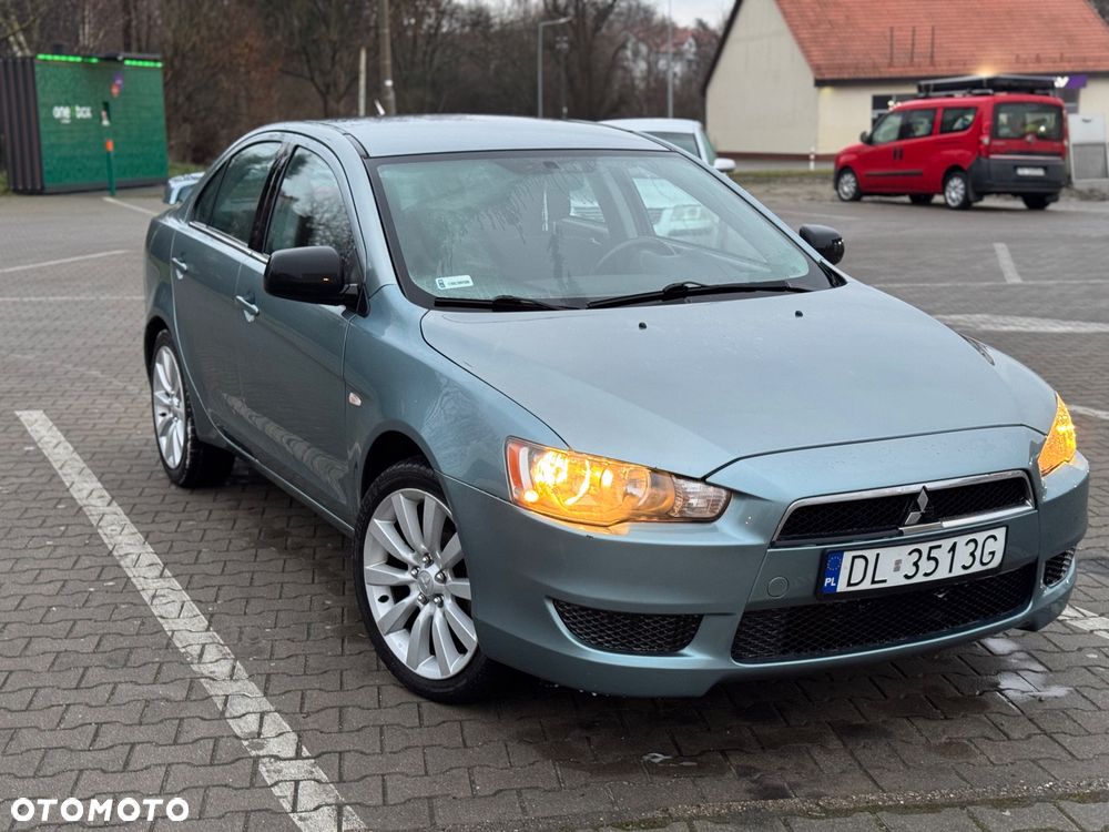 Mitsubishi Lancer 1.8 CVT Invite - 37