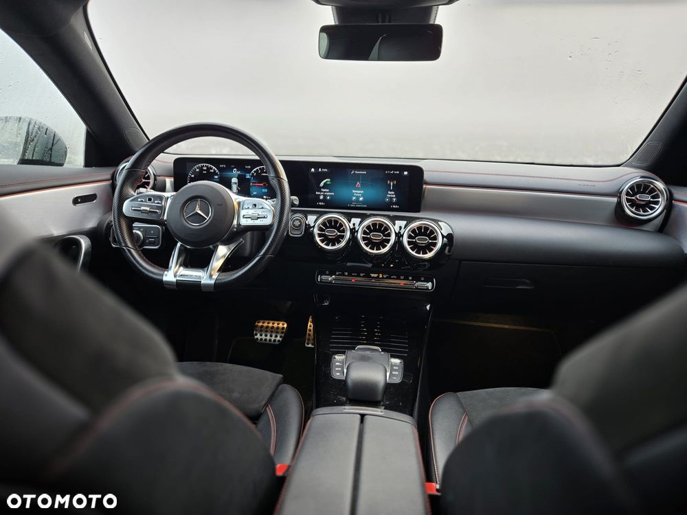 Mercedes-Benz CLA - 13