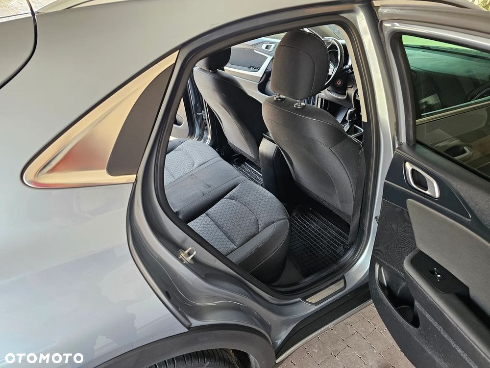 Kia XCeed 1.4 T-GDI L Business Line - 14