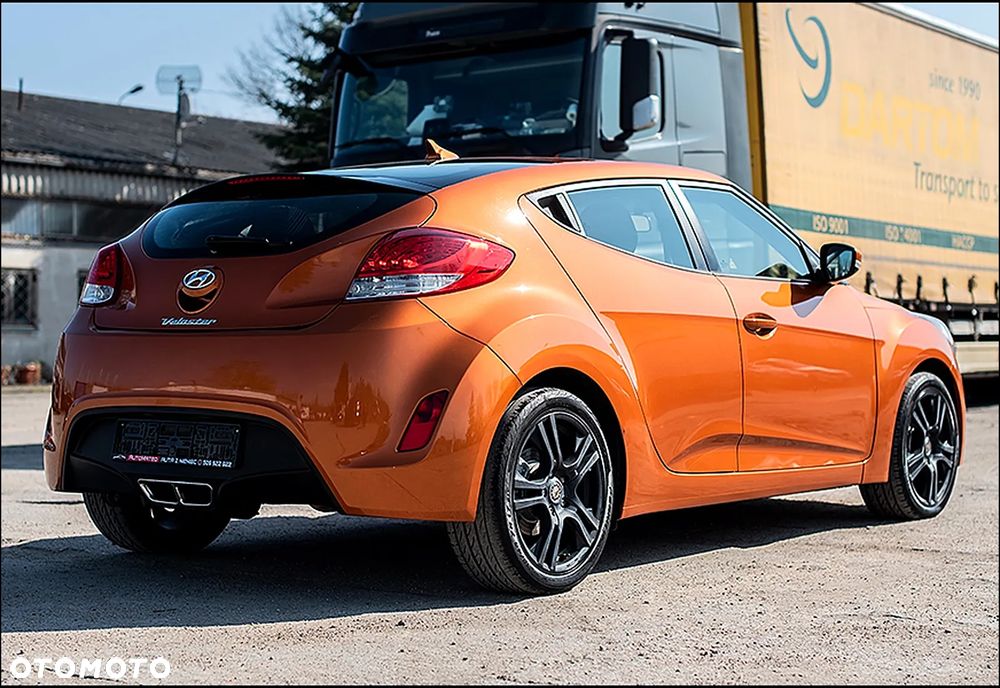 Hyundai Veloster - 9
