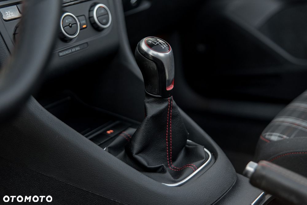 Volkswagen Golf Cabrio GTI - 13