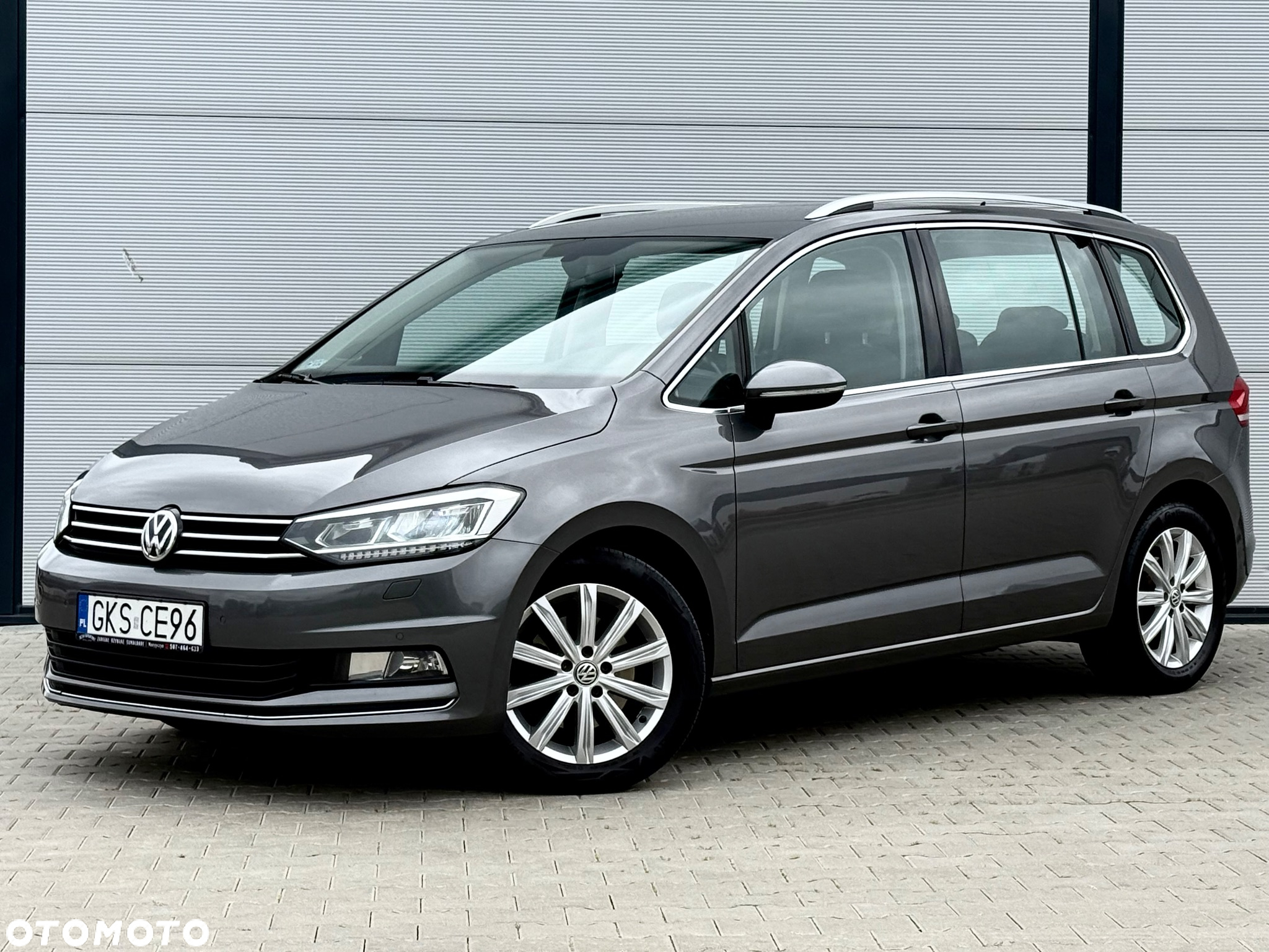 Volkswagen Touran 2.0 TDI SCR DSG Highline - 3