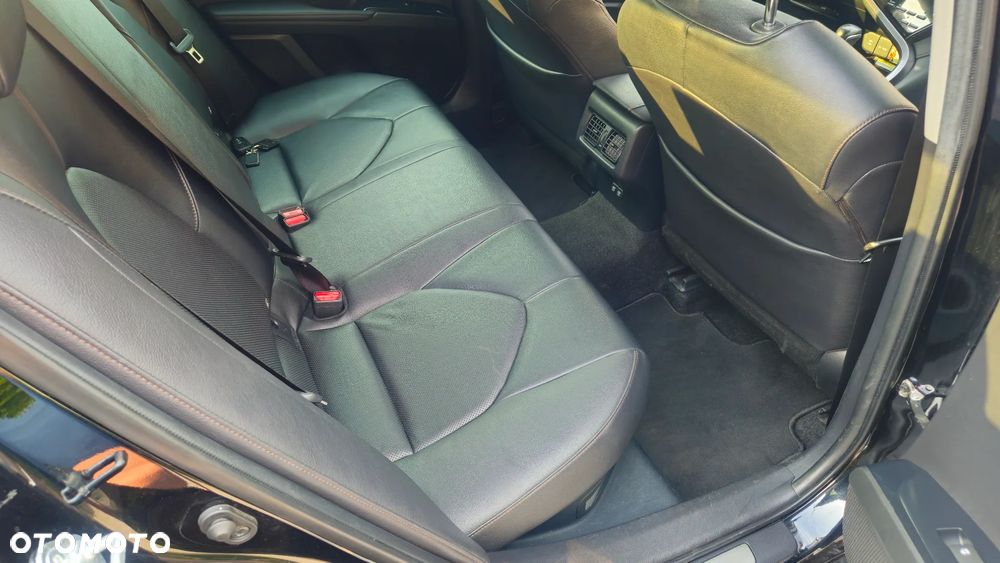 Toyota Camry 2.5 Hybrid Executive CVT - 10