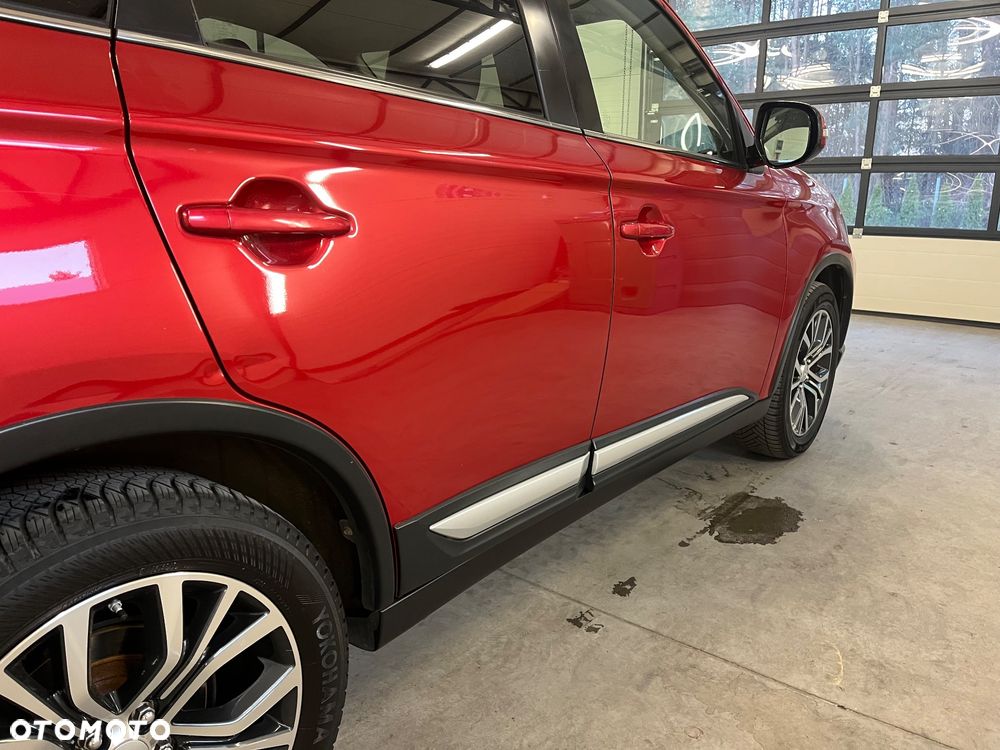 Mitsubishi Outlander 2.0 2WD CVT Diamant Edition+ - 26