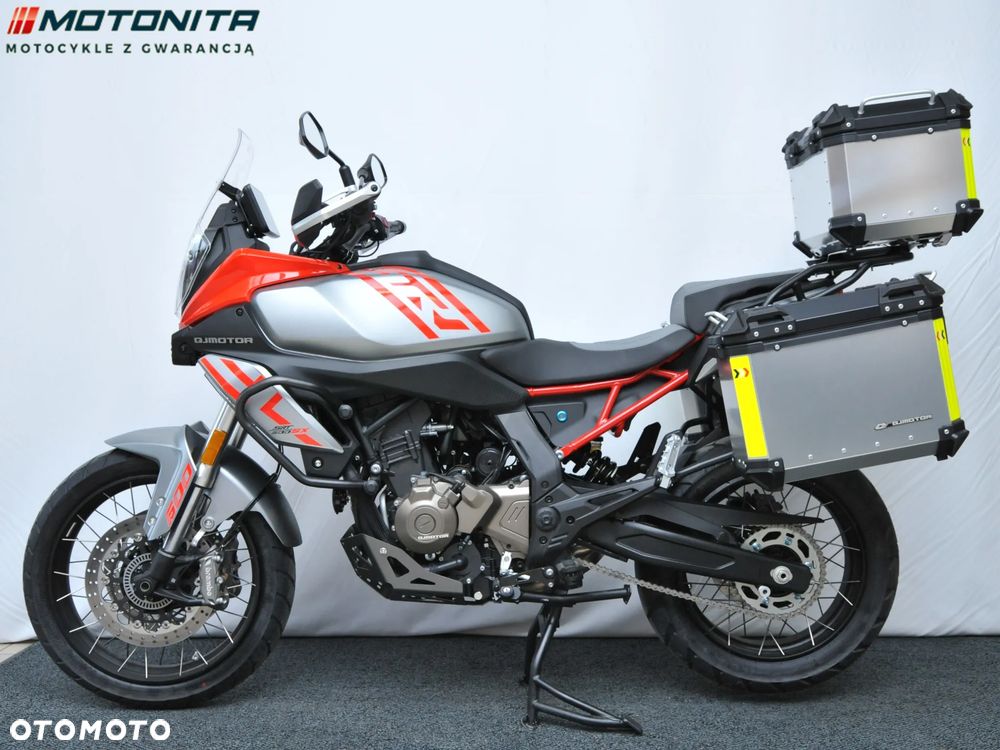 QJMOTOR SRT 600SX - 4