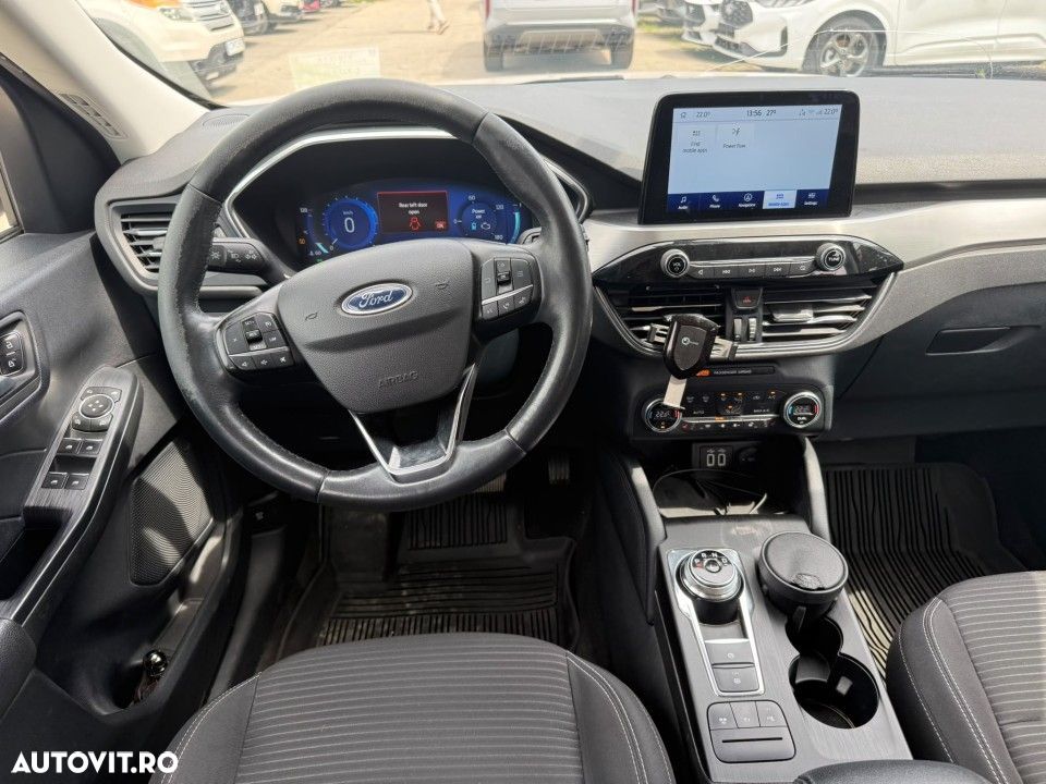 Ford Kuga - 16