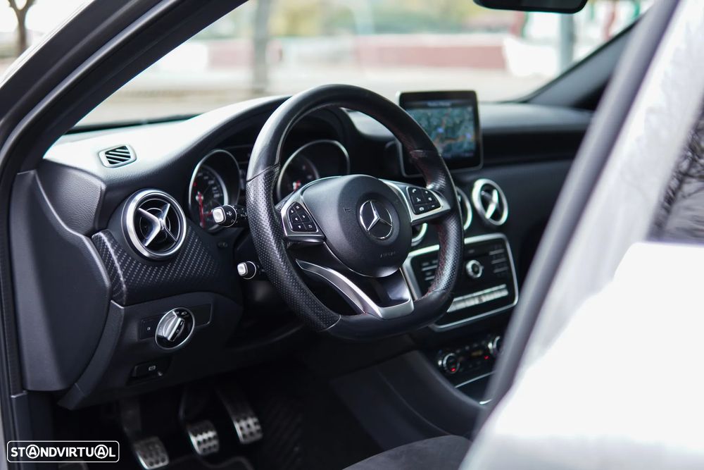 Mercedes-Benz A 180 d AMG Line - 33
