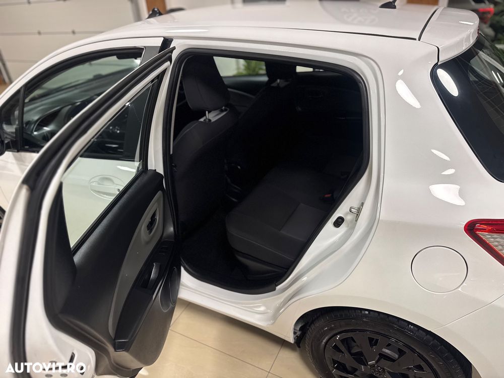 Toyota Yaris 1.5 VVT-i HSD Luna - 9