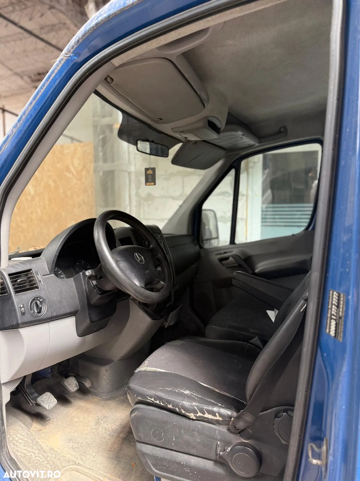 Mercedes-Benz Sprinter - 2