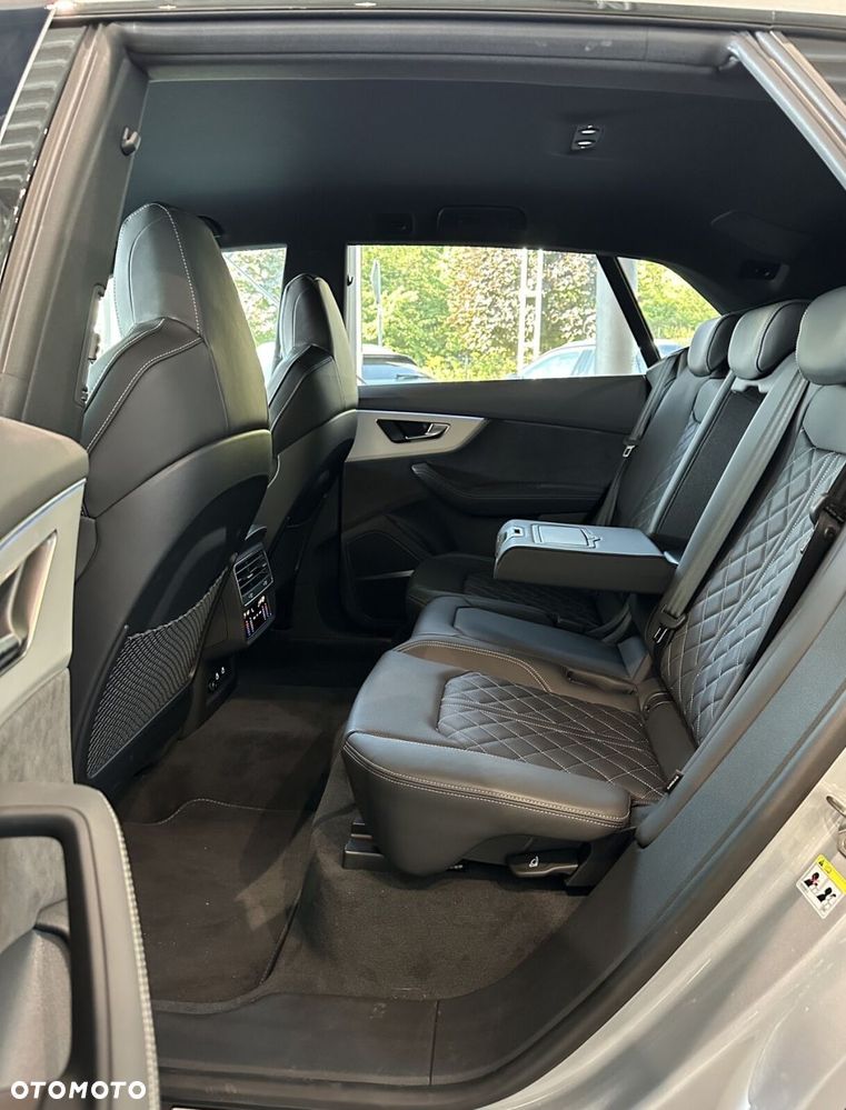 Audi Q8 - 17