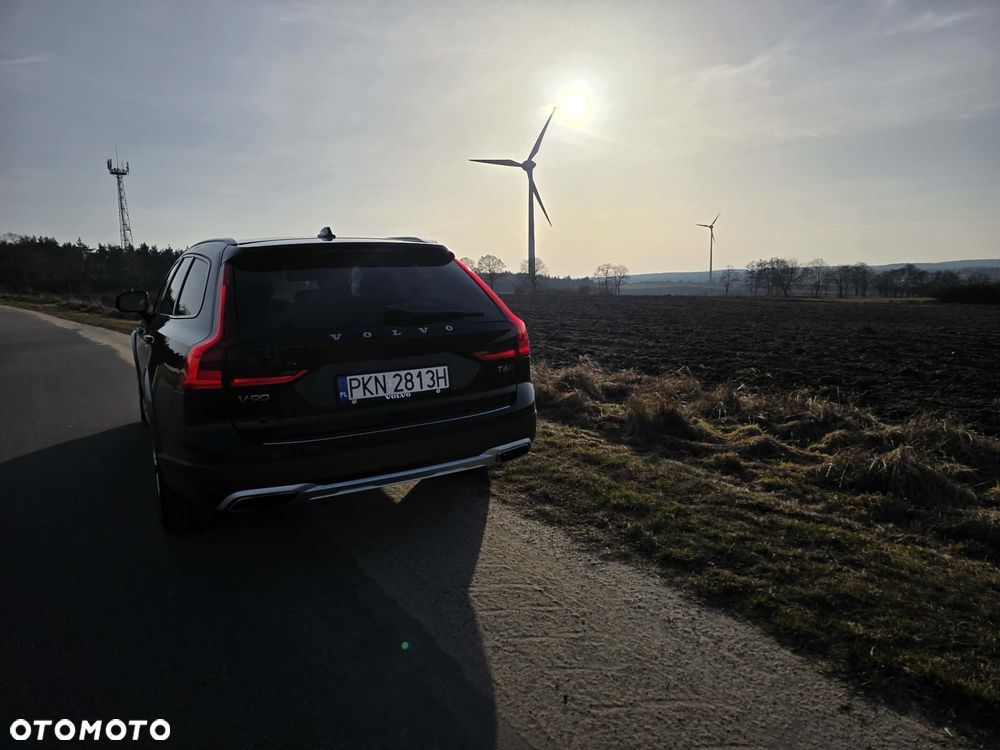 Volvo V90 Cross Country T6 AWD - 22
