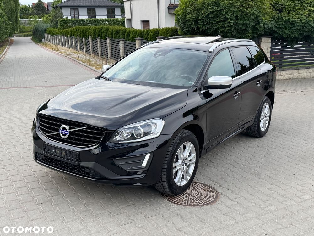 Volvo XC 60 D5 AWD R-Design Kinetic - 1