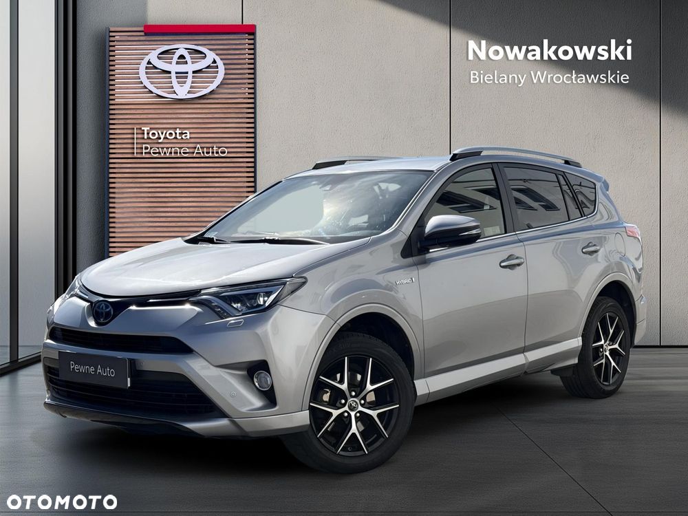 Toyota RAV4 - 1