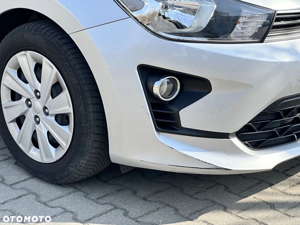 Kia Rio 1.2 M - 38