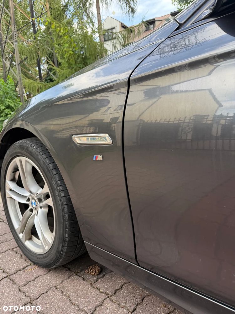 BMW Seria 5 520d xDrive - 9