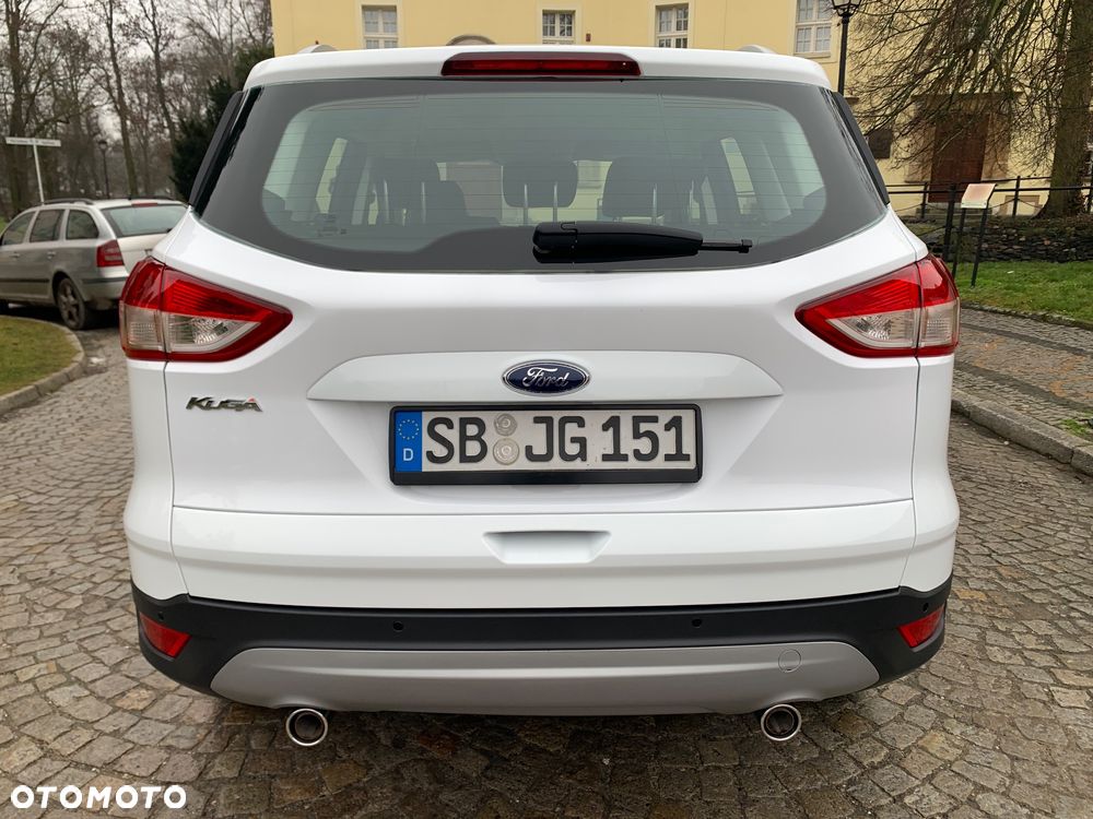 Ford Kuga 2.0 TDCi 2x4 Titanium - 5