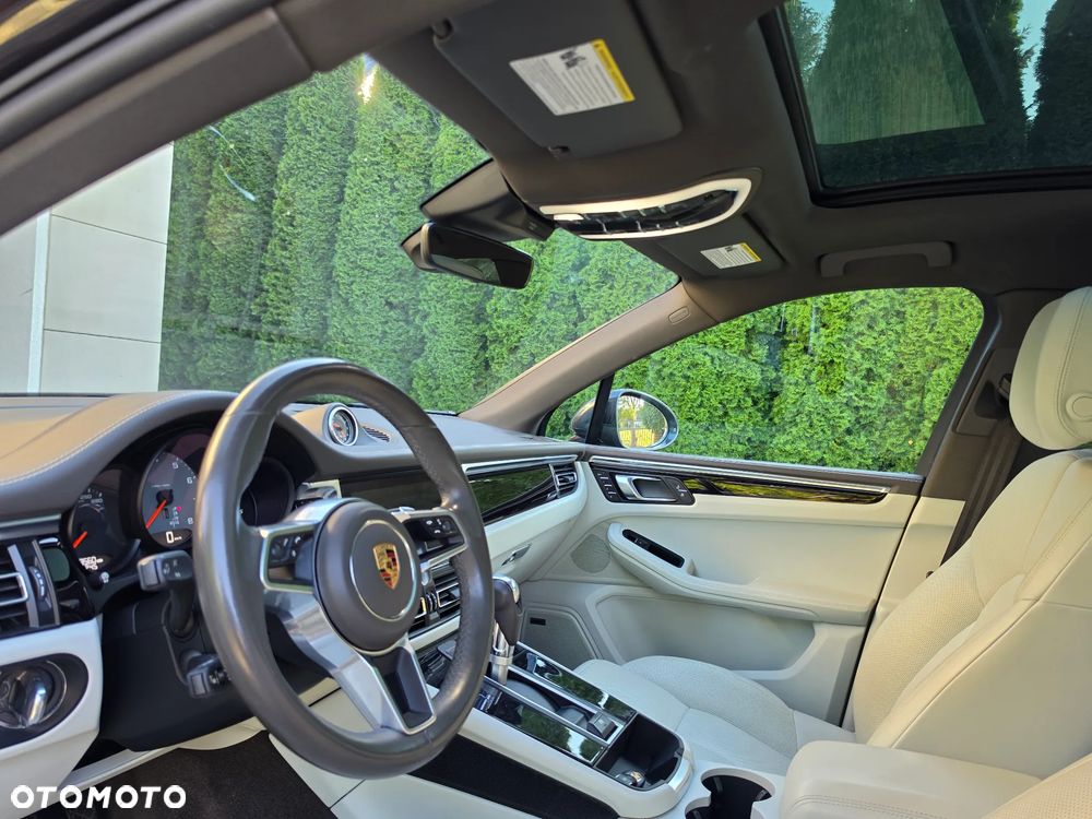 Porsche Macan - 10