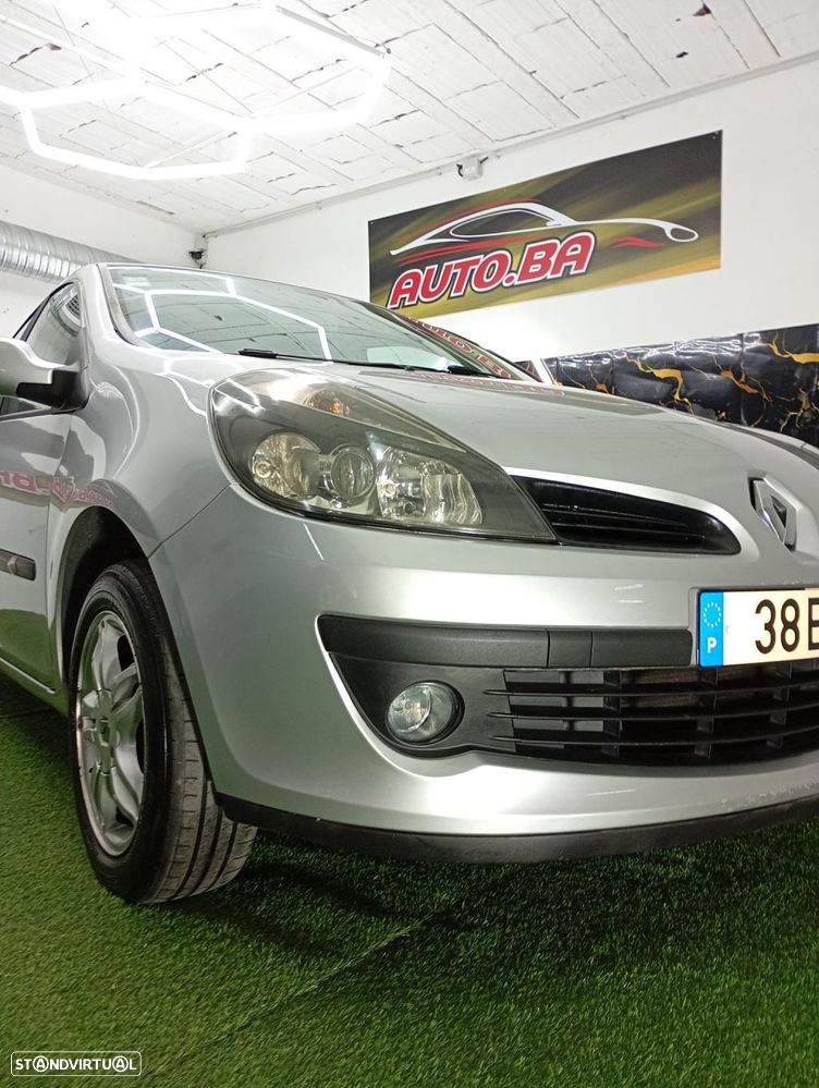 Renault Clio 1.2 16V Dynamique - 9