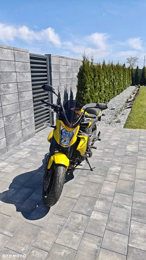 Kawasaki ER - 7