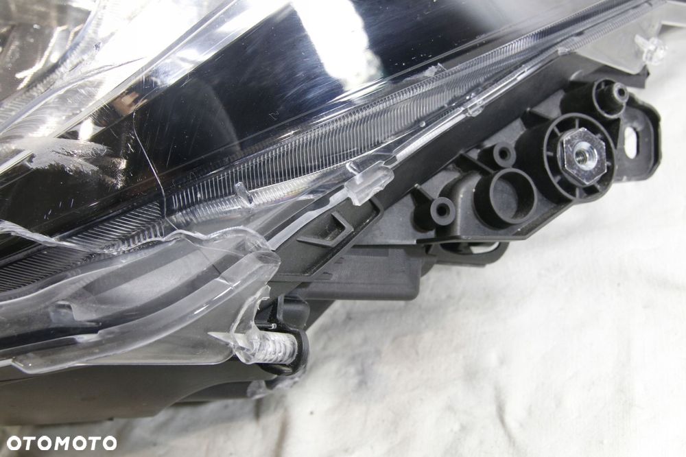 reflektor lampa full led podstawa europa oryginał toyota corolla xii 12 e21 - 4