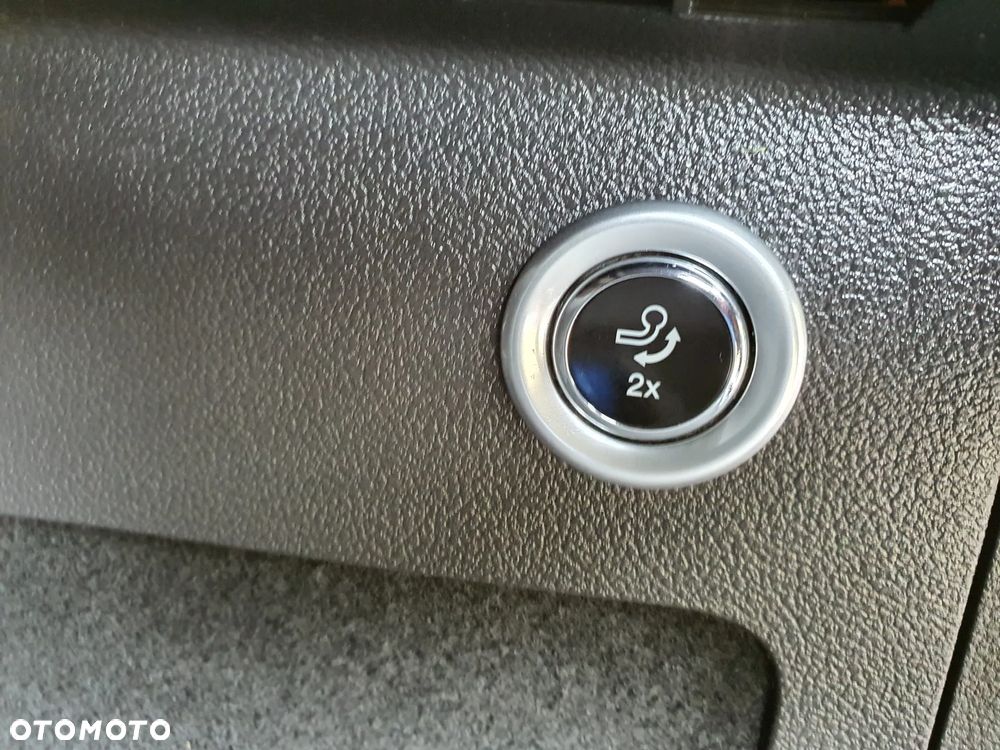 Ford Kuga 2.0 TDCi 4x4 Vignale - 38