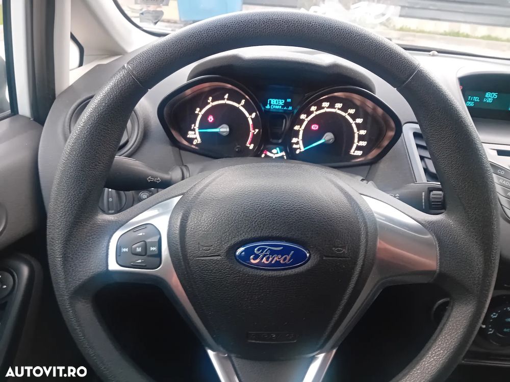 Ford Fiesta 1.25i Comfort - 12