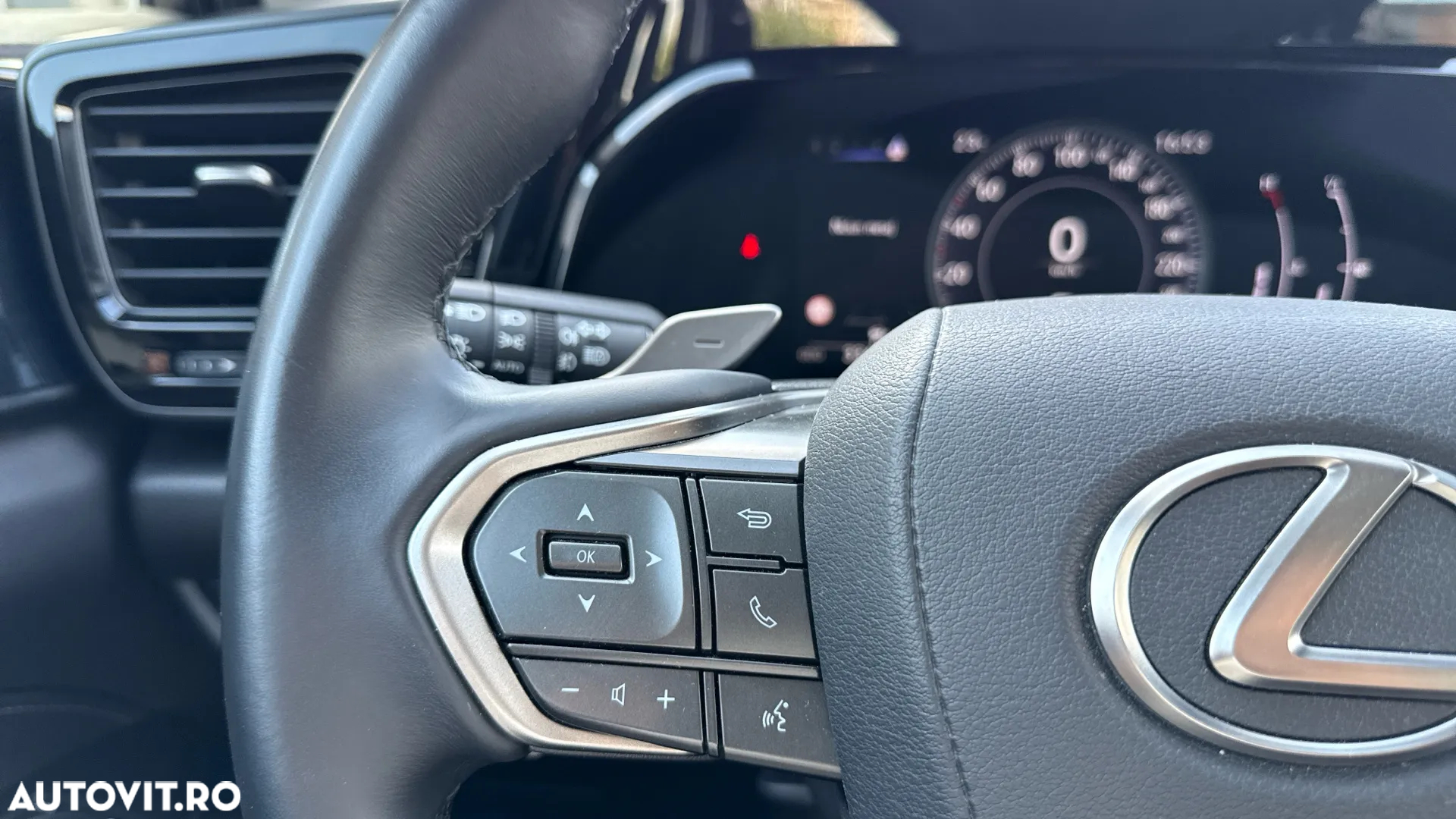Lexus Seria NX 350h AWD CVT HEV Business - 11