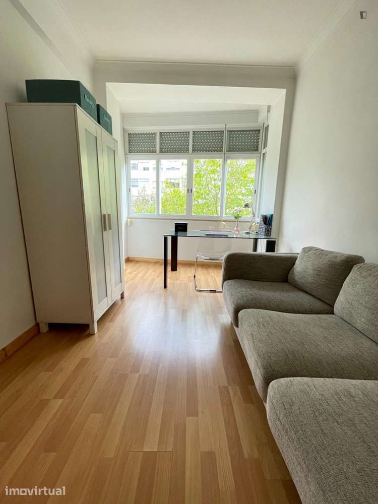 Quarto - localizado em Benfica Lisbon - Grande imagem: 2/7