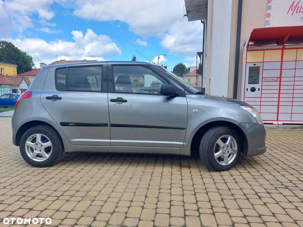 Suzuki Swift - 12