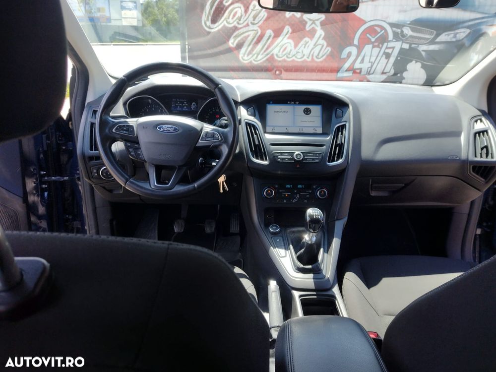 Ford Focus 1.0 EcoBoost Trend Edition - 3