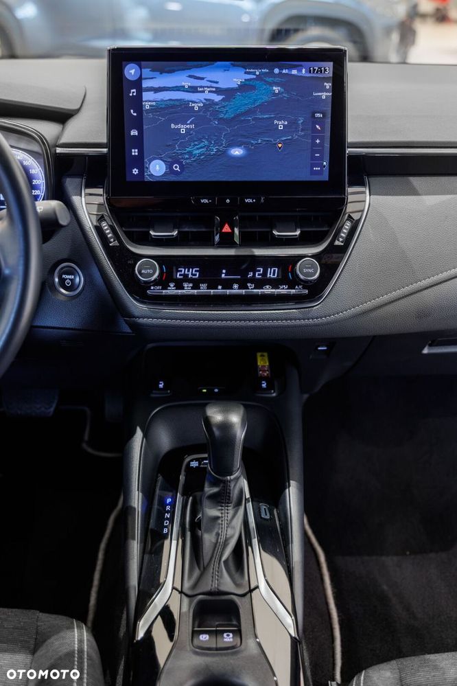 Toyota Corolla 1.8 Hybrid Comfort - 29