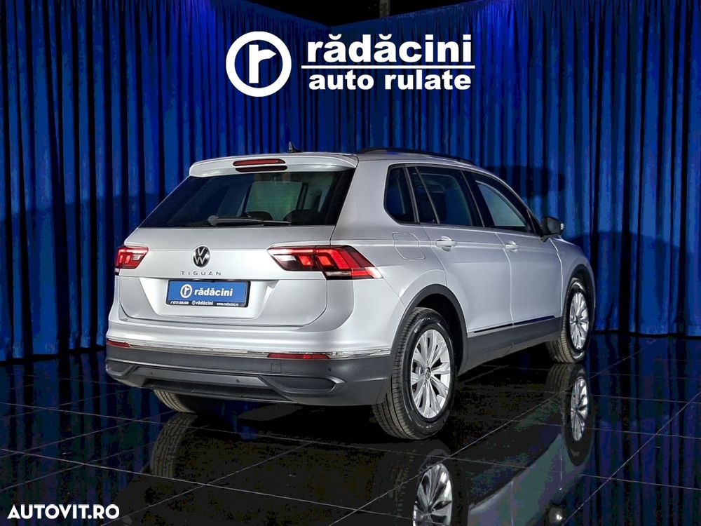 Volkswagen Tiguan - 8