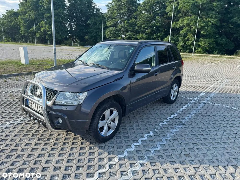 Suzuki Grand Vitara 2.4 De Luxe - 18