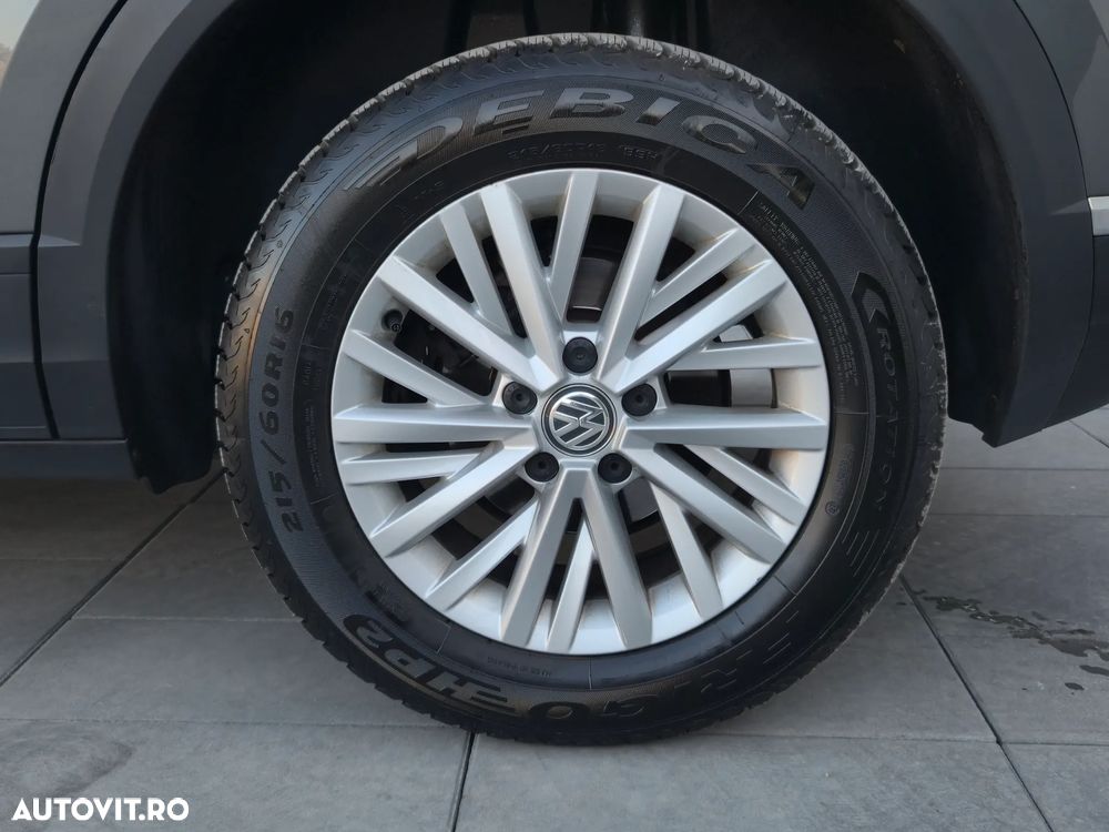Volkswagen T-Roc 1.0 TSI OPF Style - 37