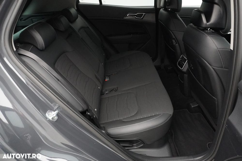 Kia Sportage 1.6 T-GDI HEV 6AT 4x2 Style - 14