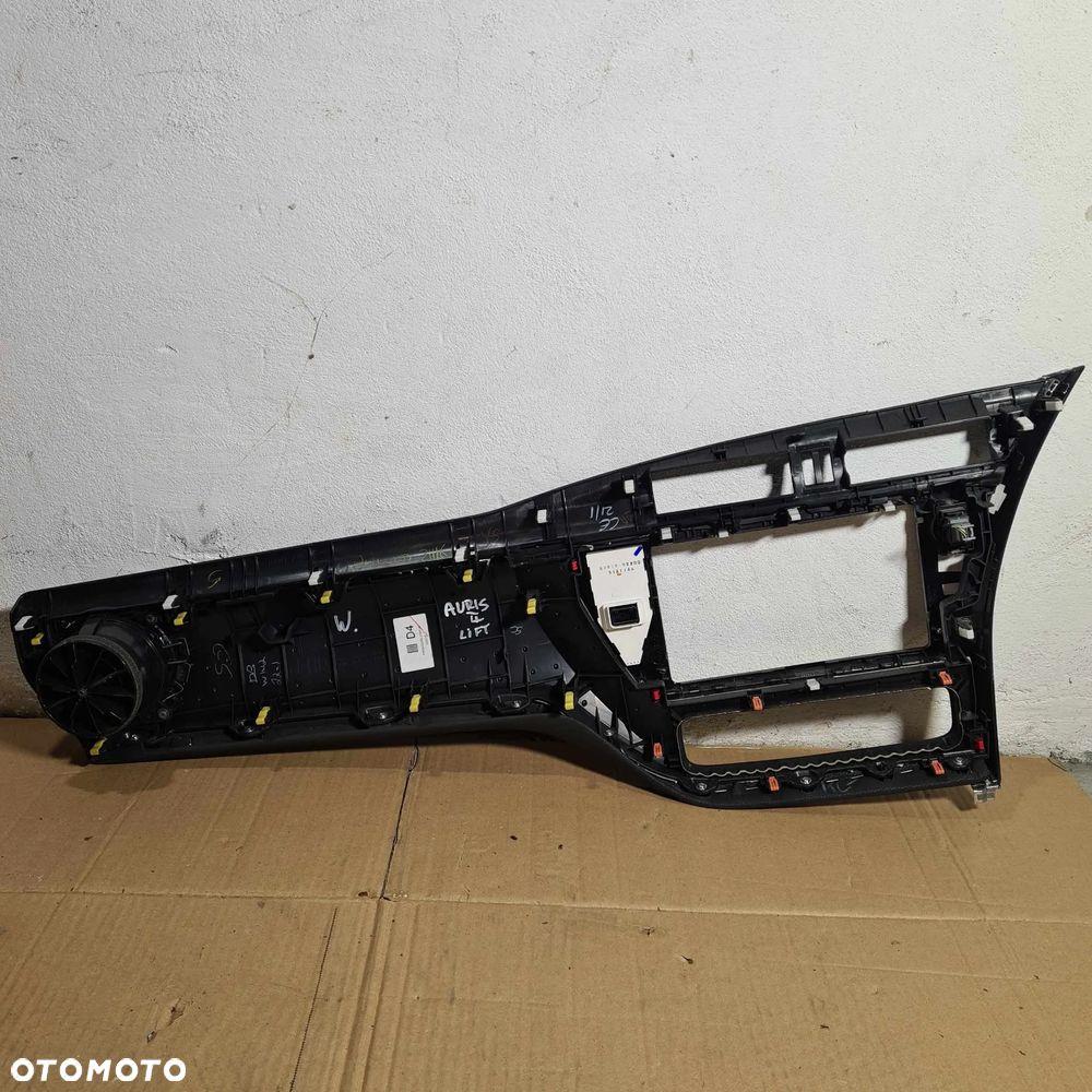 TOYOTA AURIS II LIFT RAMKA RADIA LISTWA OZDOBNA MASKOWNICA - 5