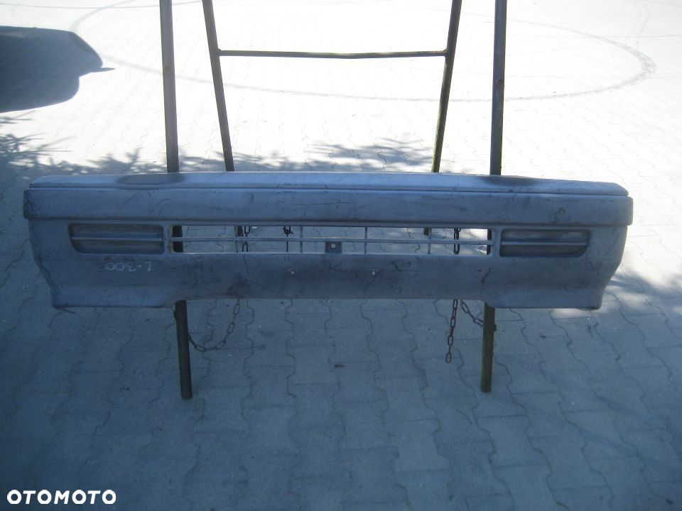 mitsubishi l300 l 300 86-90r zderzak przedni mb507810 - 1