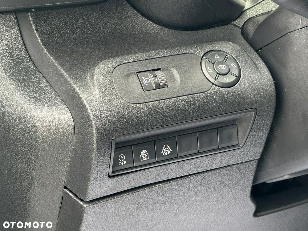 Citroën Berlingo Multispace PureTech 110 SHINE - 33