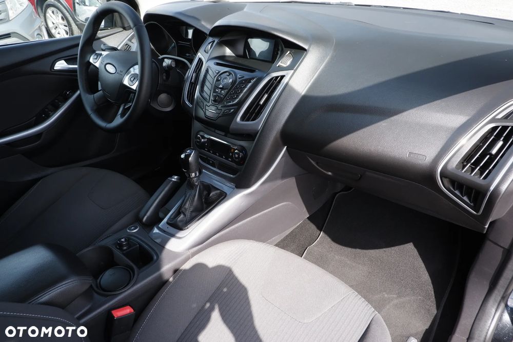Ford Focus 1.6 Trend Sport - 3