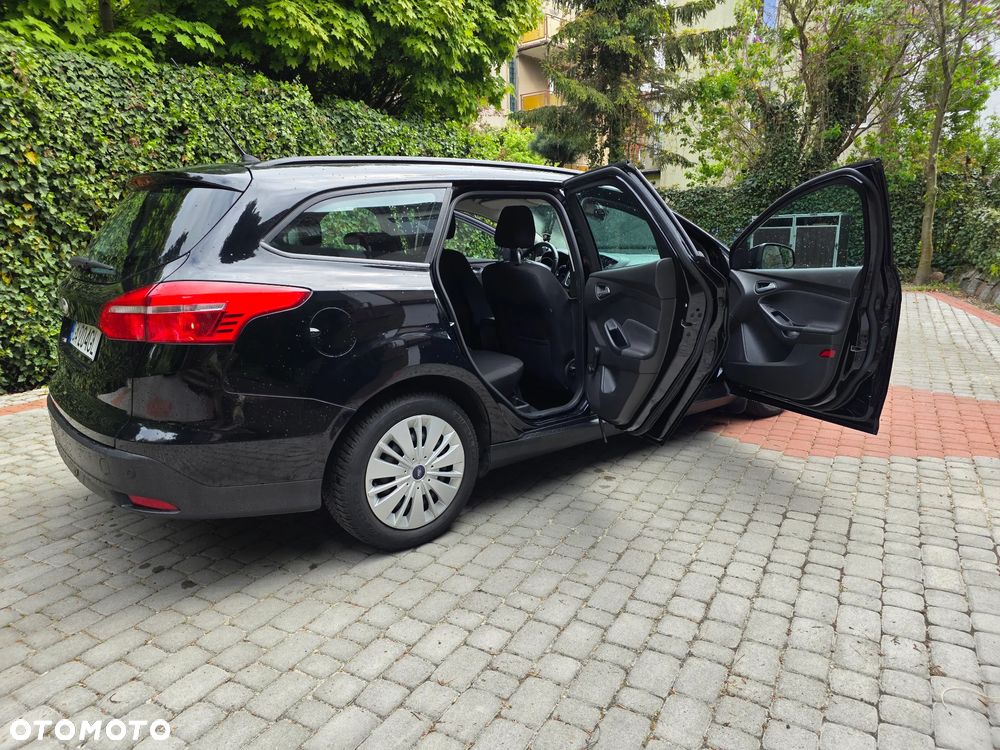 Ford Focus 1.5 TDCi SYNC Edition - 4