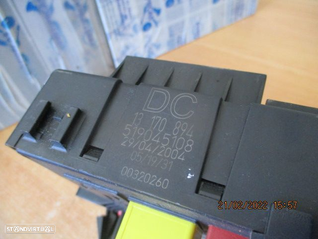 Caixa Fusiveis 13170894 OPEL VECTRA C 2004 2.0DTI - 3