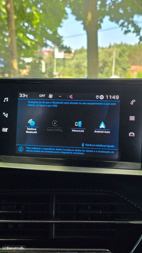 Peugeot 2008 1.2 PureTech Allure - 4