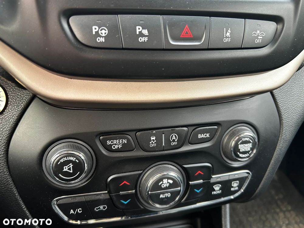 Jeep Cherokee 2.0 MJD Active Drive II Limited - 14